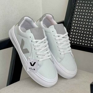 ونس وجا VEJA